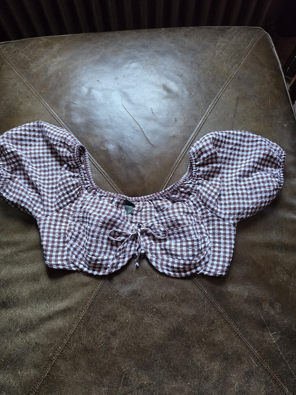 Wild Fable Brown and White Gingham Puff-Sleeve Crop Top With Underwire M